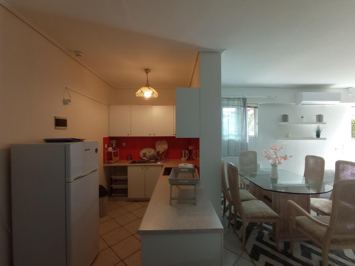 Flat With Garden Near Sea, Port And Airport Leilighet Artémida Eksteriør bilde