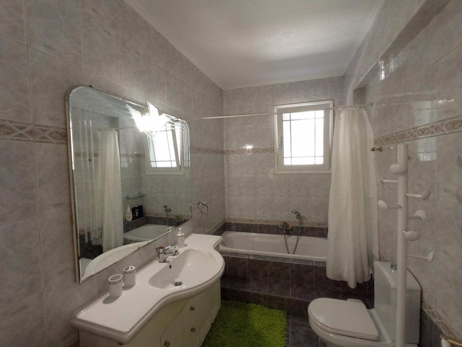 Flat With Garden Near Sea, Port And Airport Leilighet Artémida Rom bilde